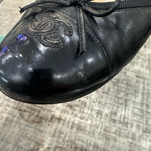 Authentic Chanel Flats - Picture 3 of 8